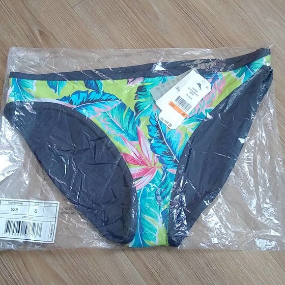 Tommy Bahama Active Palms Paradise Reversible Hipster Bikini Bottom in Limeade - Picture 2 of 5